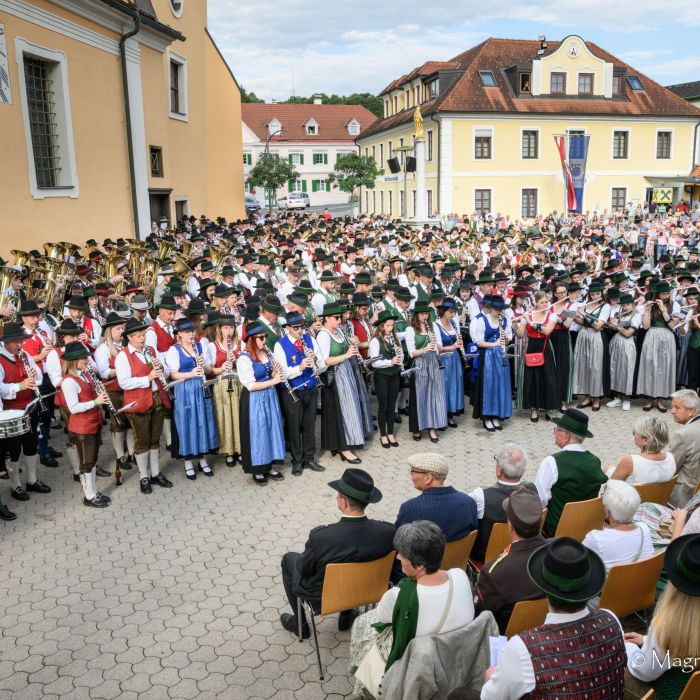 BERNSCHUETZ